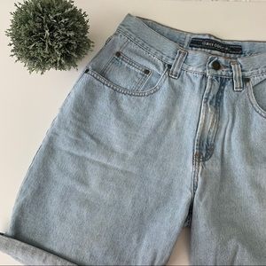 • vintage denim Bermuda shorts •